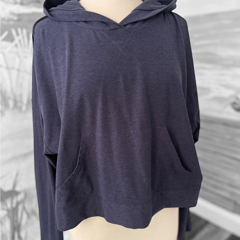 💙 Fabletics Navy Cropped Lightweight Hoodie